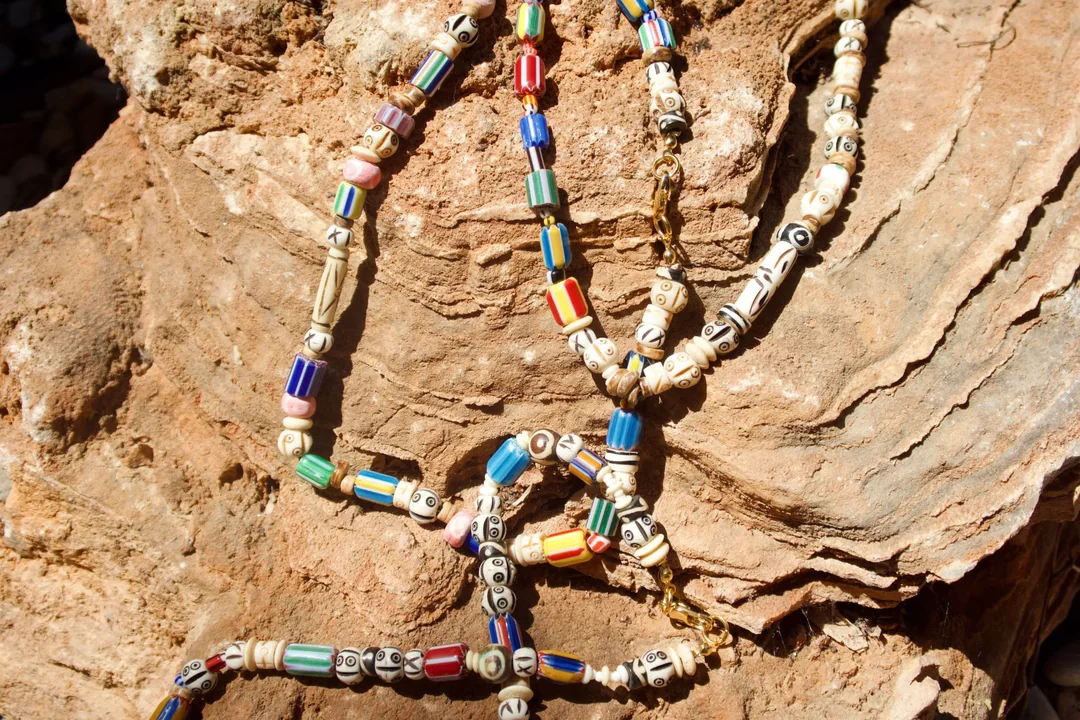 Haleʻiwa Long Necklace